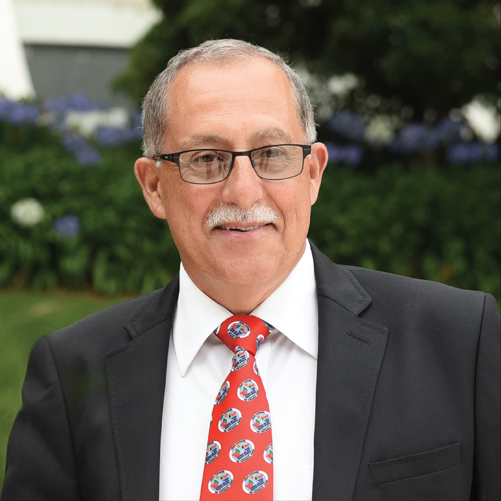 Portrait of Manny Ferreirinha, President